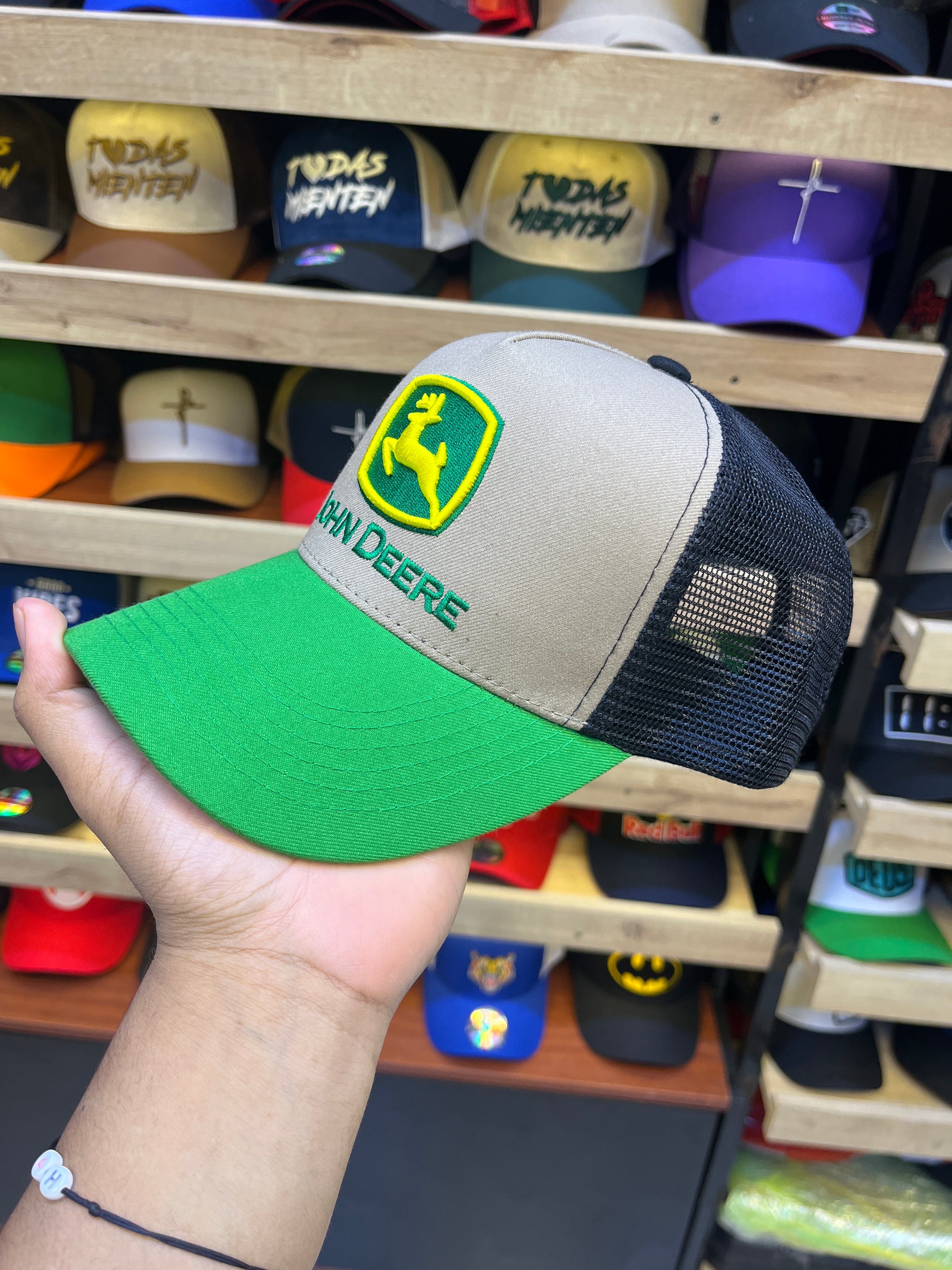 John Deere - beige