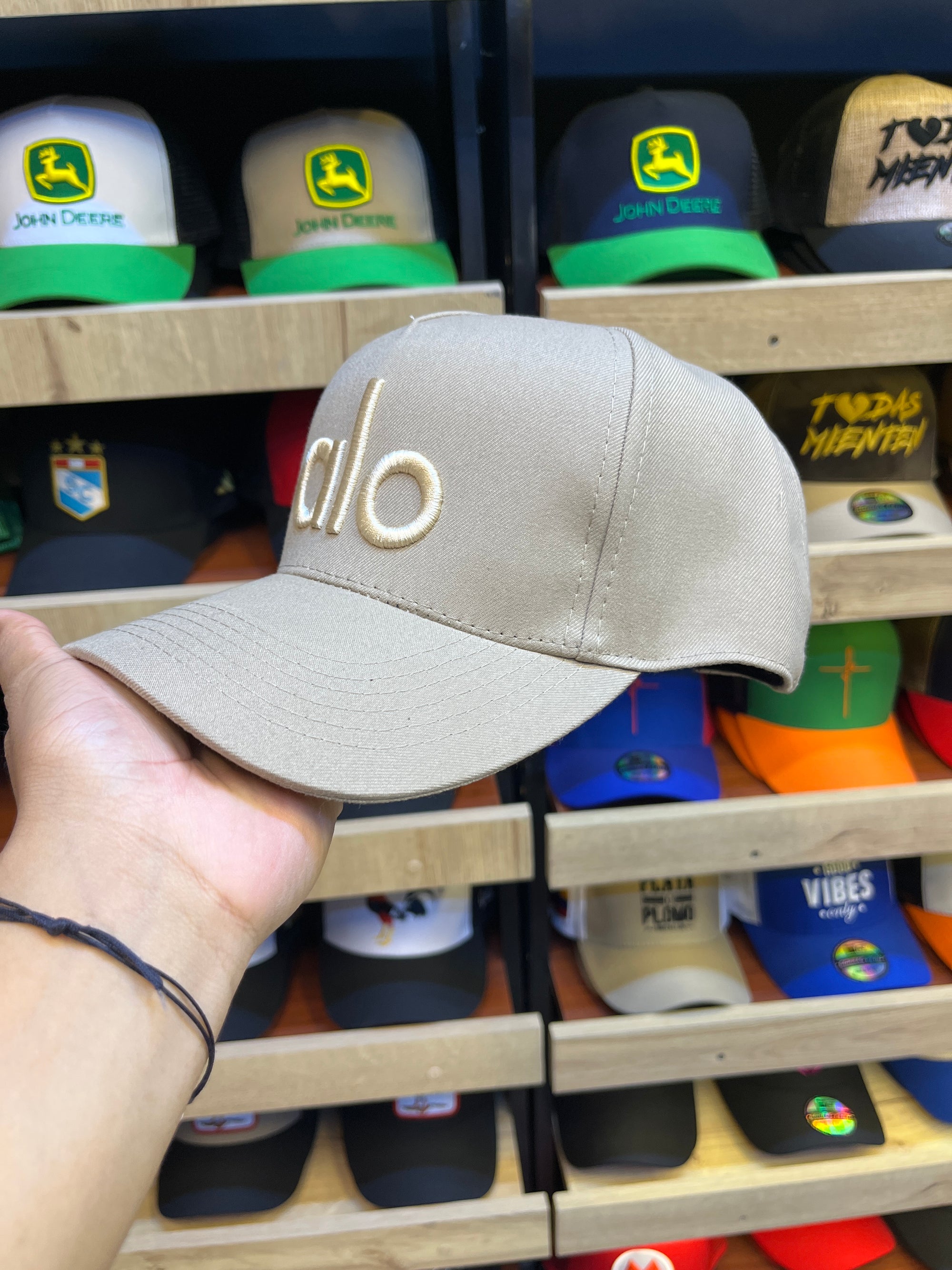 Alo